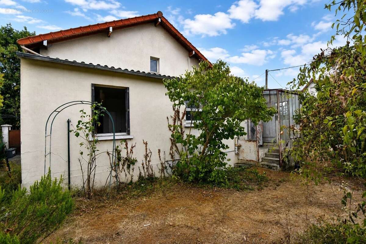 Croissy sur seine - charmante 1930 de 90 m² - terrain 515 m² - à 7 mn des ecoles et du centre ville - photo 9