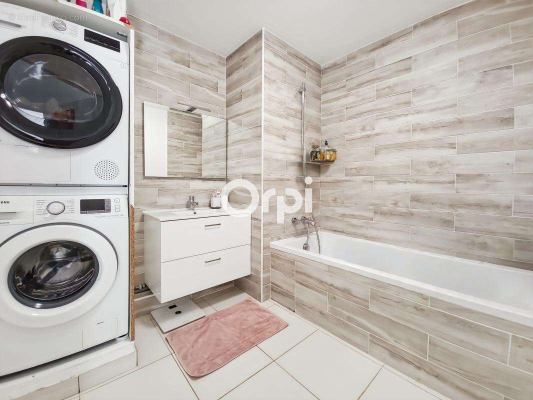 T4 récent avec terrasse, double box et prestations haut de gamme - photo 7
