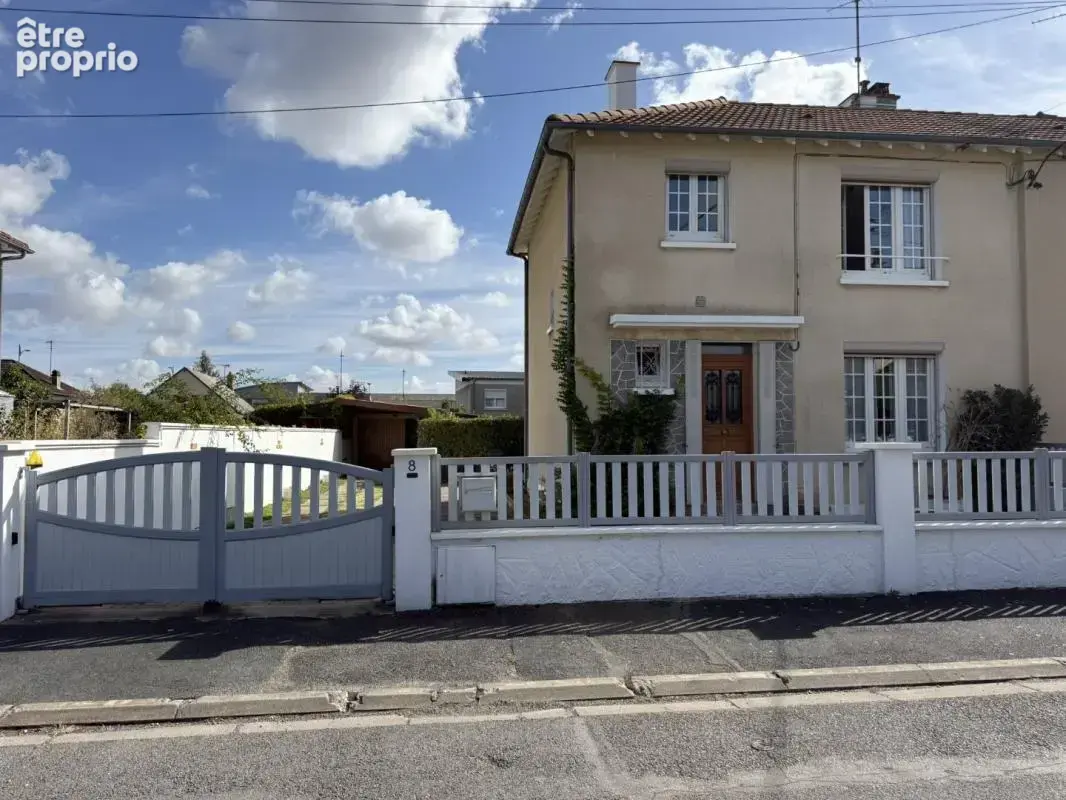 Maison à SAINT-DOULCHARD