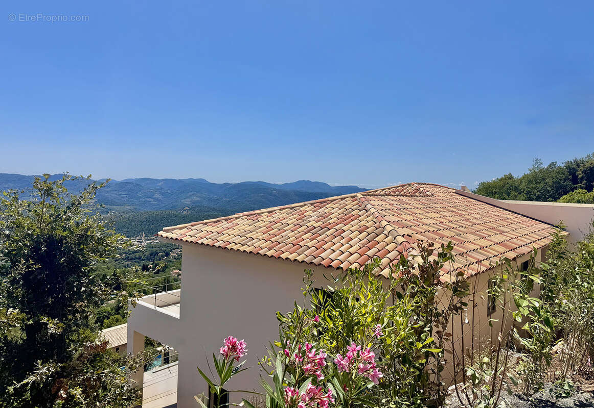 Maison à SPERACEDES