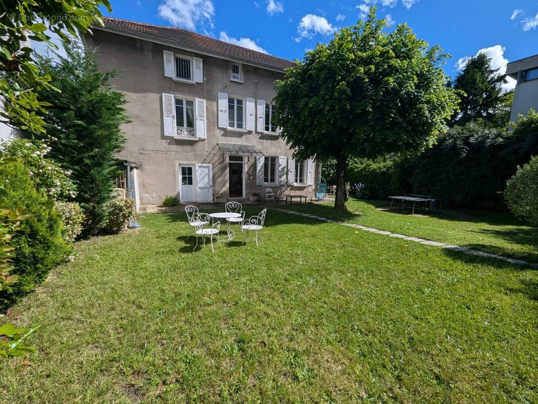 Maison à CLAIX