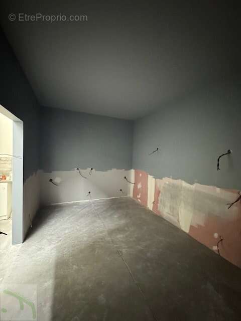 Commerce à AIX-LES-BAINS