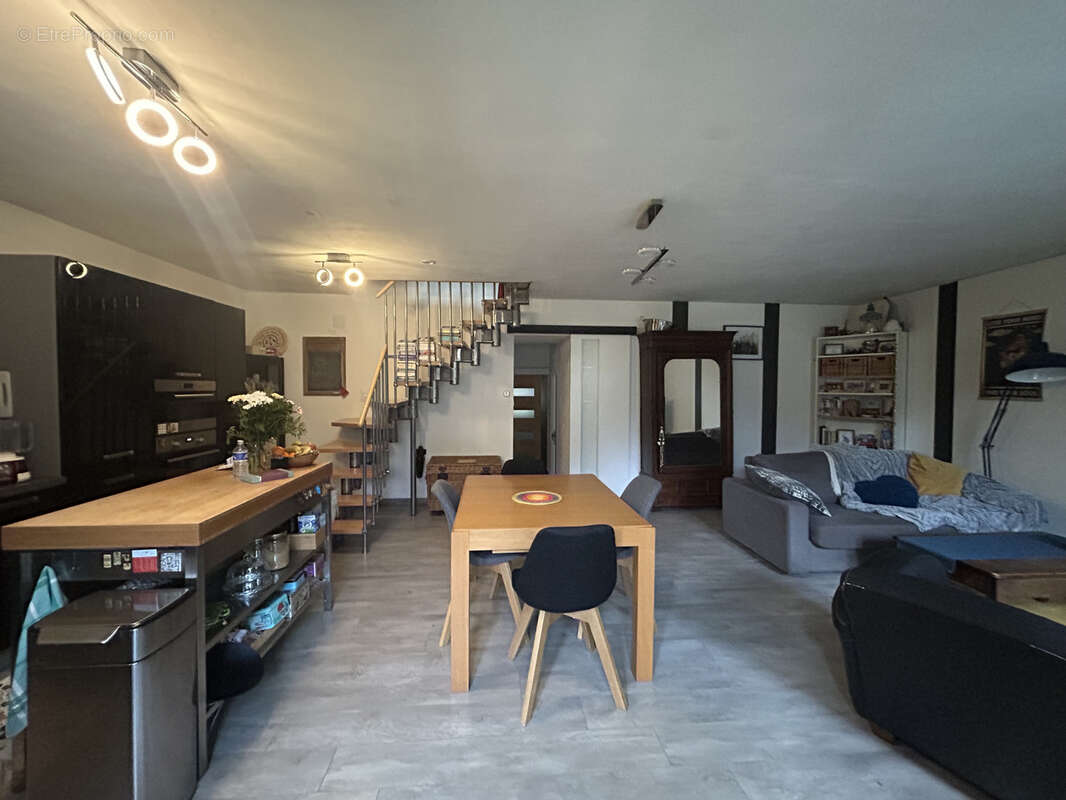 Maison à MINIAC-MORVAN