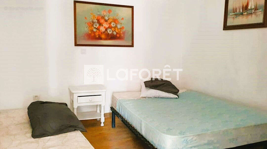 Immeuble de 7 Appartements rénovés avec élégance - photo 9