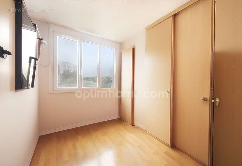 Appartement à SAINT-GENIS-LAVAL