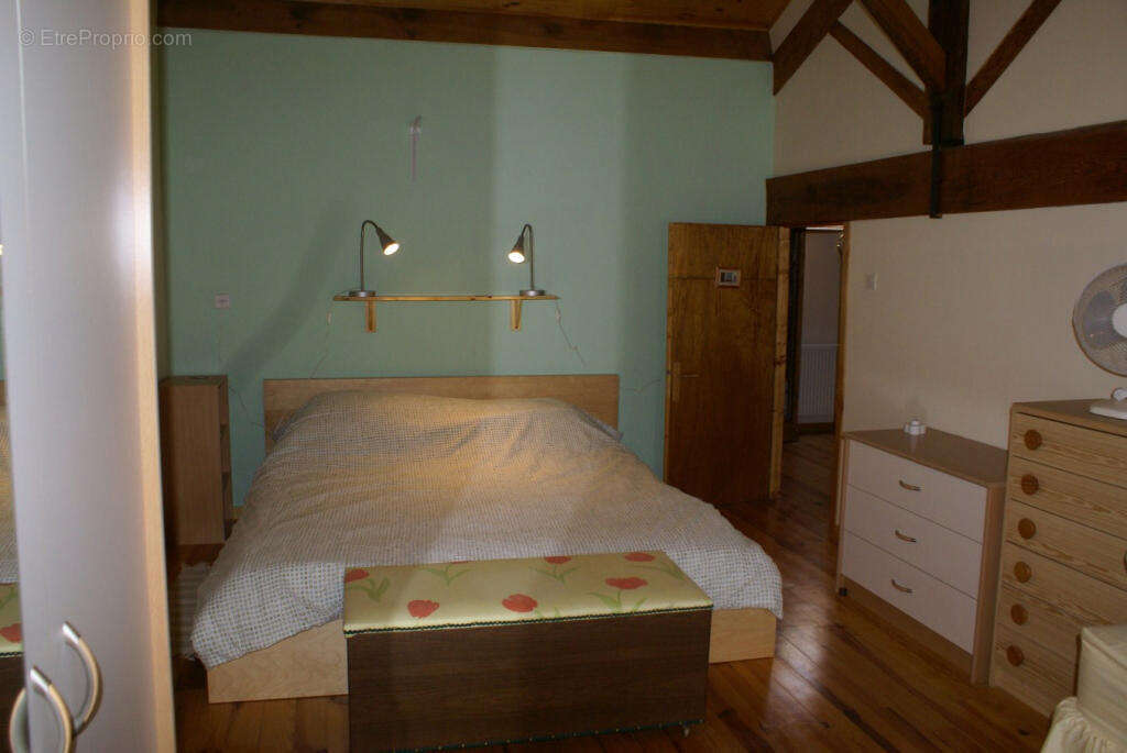 8. chambre - Maison à FONTAINE-CHALENDRAY