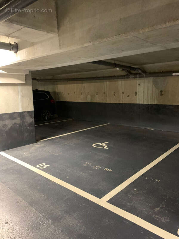 Parking à ASNIERES-SUR-SEINE