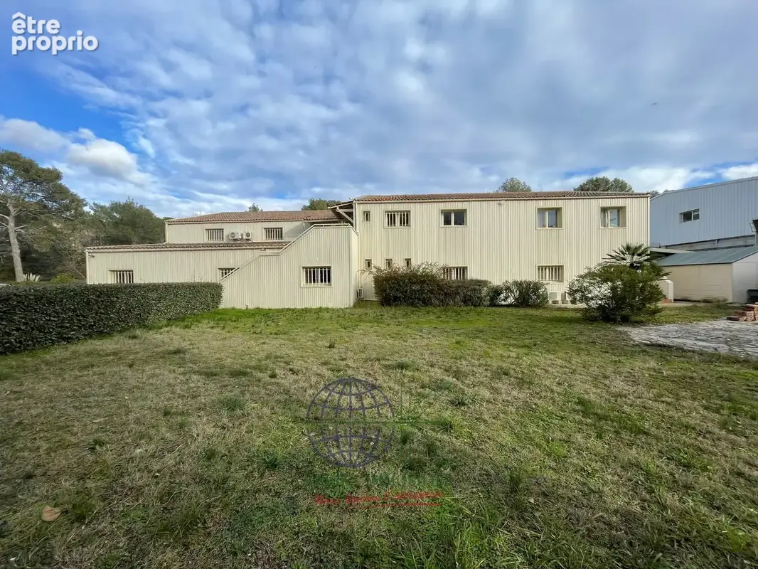 Bâtiment d'activité 1330 m2 à Roquebrune sur Argens - photo 5