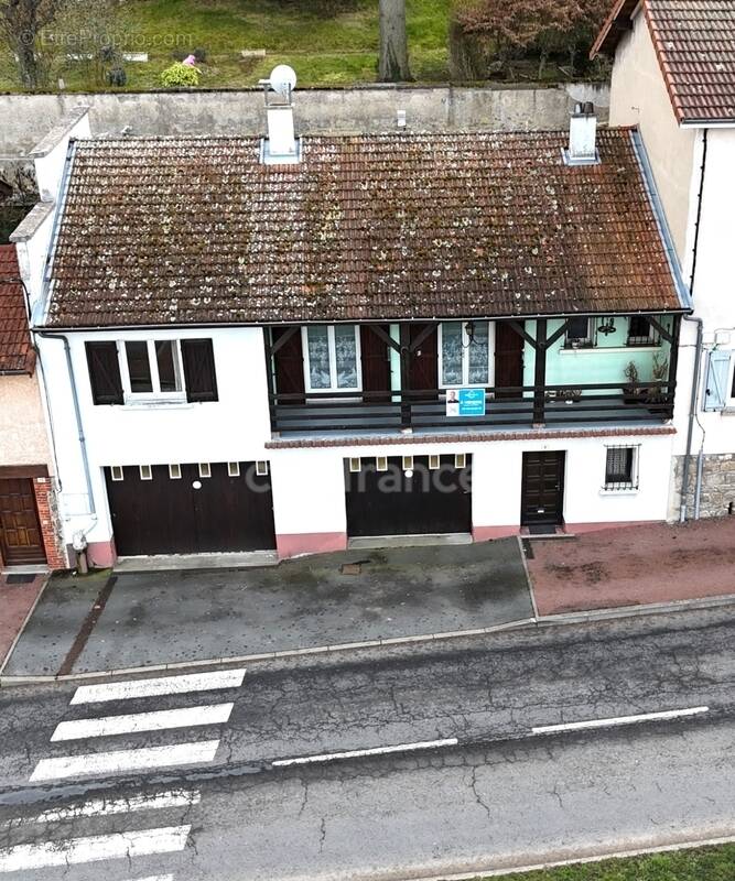 Maison à PANISSIERES