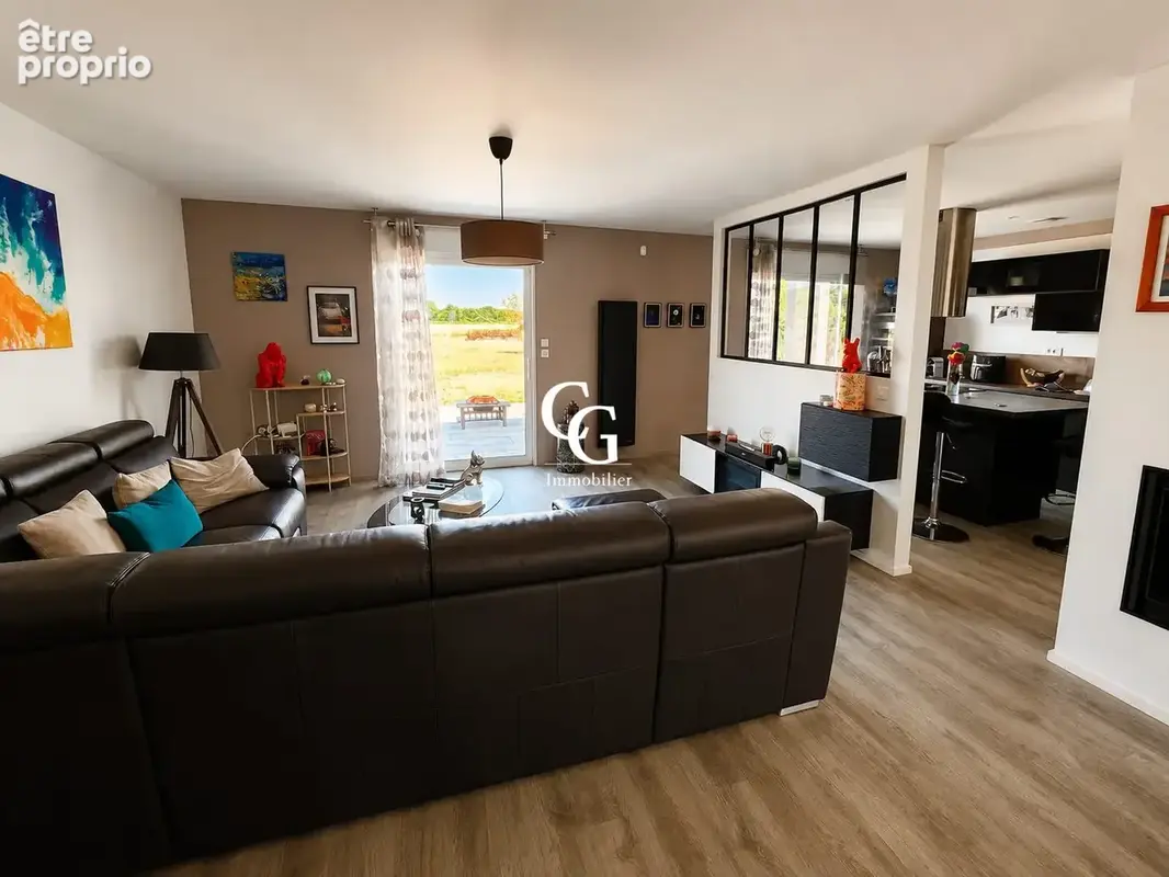 Maison 5 pièces 144 m² à vendre à Vieillevigne (44116) - photo 3