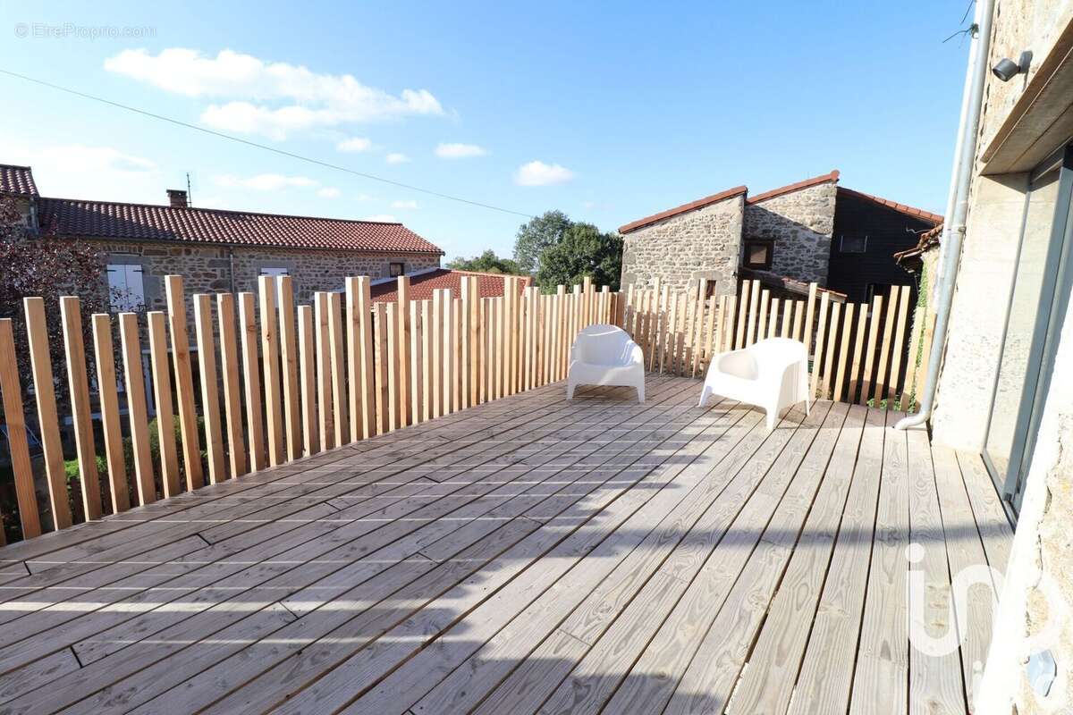 Photo 3 - Maison à VIC-LE-COMTE