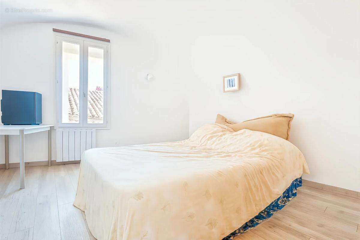 Maison à GINASSERVIS