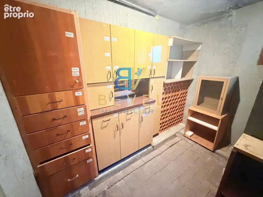 (73) VILLARGONDRAN - Jolie maison avec beaux extérieurs - 5 chambres - Garage & Atelier - Véranda - Rare à la - photo 32