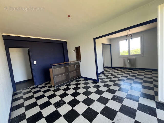 Appartement à SAINT-GERMAIN-DES-FOSSES