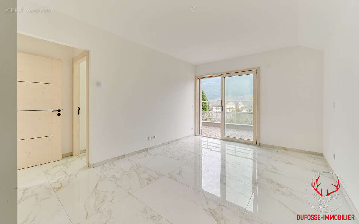 Annecy - Villa T4 125 m² - photo 9