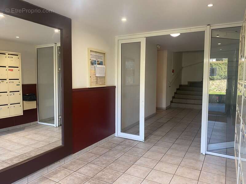 Appartement à SAINT-CAPRAIS-DE-BORDEAUX