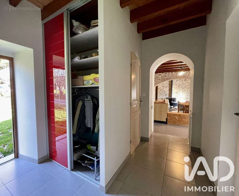 Maison 191 m² à La Coquille  - photo 5