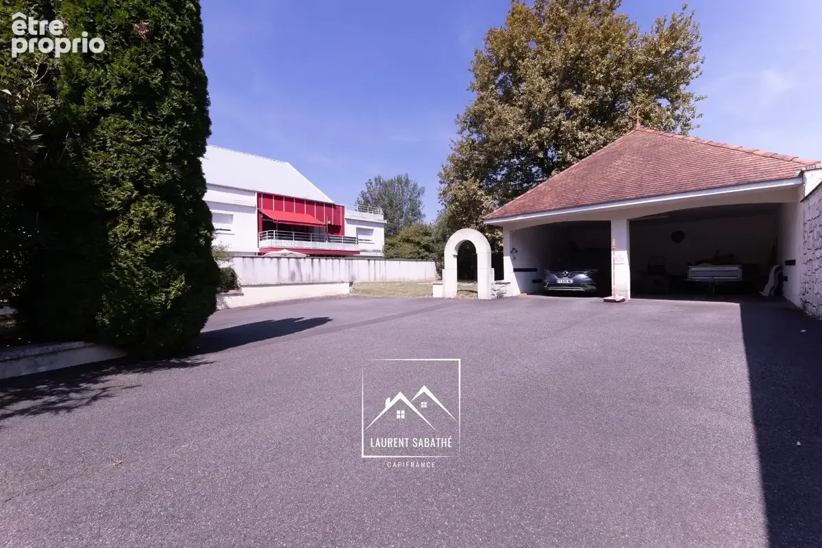 PAU (64) –  À VENDRE - Maison familiale de 213 m² - 5 chambres, bureau et piscine - photo 25