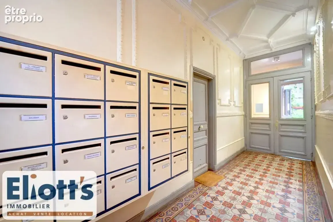 Limite paris v -  3 pieces - photo 16