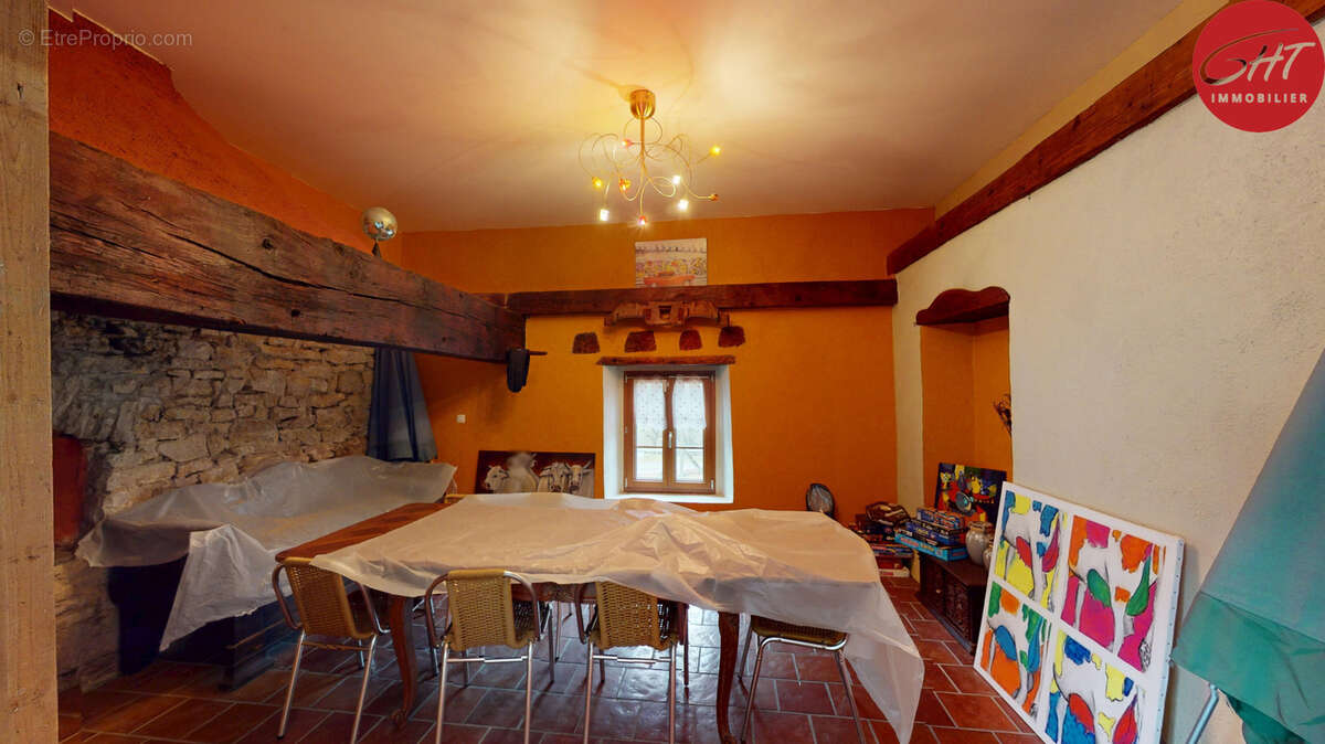 Maison à SOULCE-CERNAY