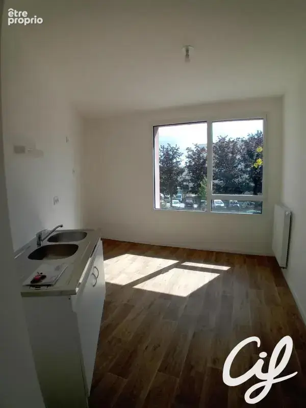 Appartement T2 NANTES Bretagne - 44.72 m2  148 200 Euros - photo 2