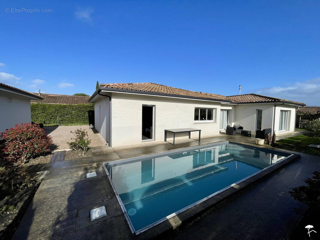 Maison à PODENSAC