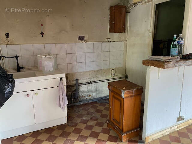 Maison à rénover dans hameau paisible des Combes - photo 4