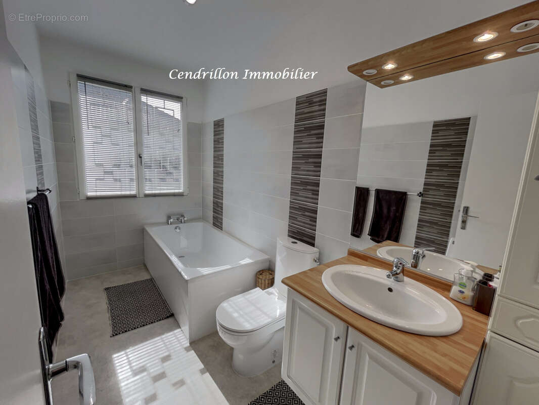 Maison à BOURGANEUF