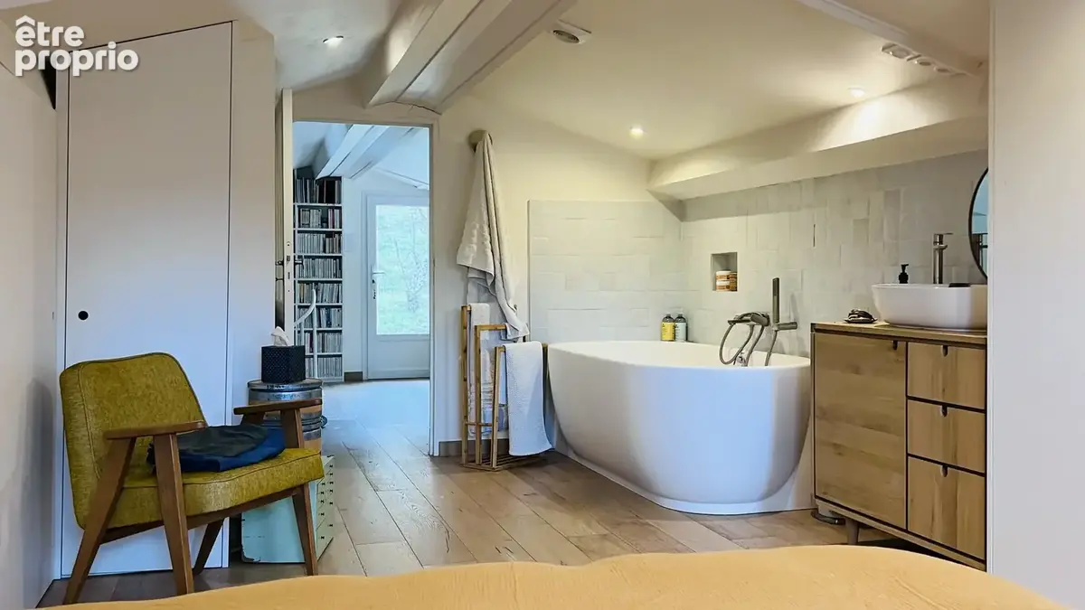 Maison avec piscine au calme - photo 12