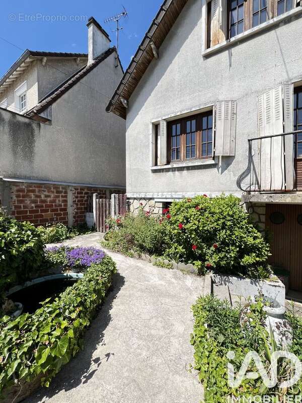 Photo 2 - Maison à TREMBLAY-EN-FRANCE