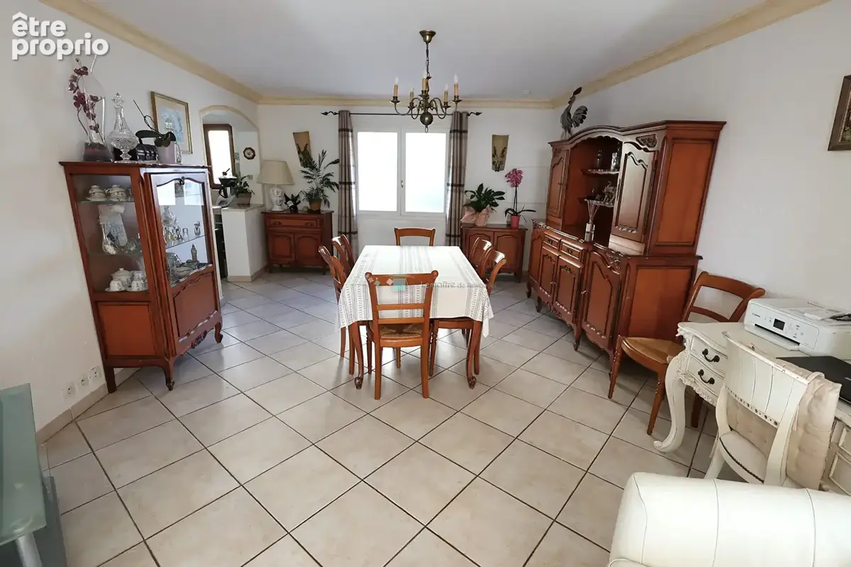 Bas de villa de 80 m² avec jardin de 320 m² et piscine - photo 13