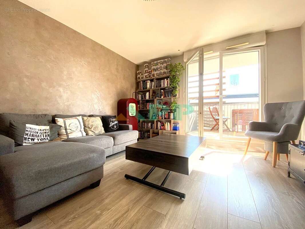 Appartement à ATHIS-MONS