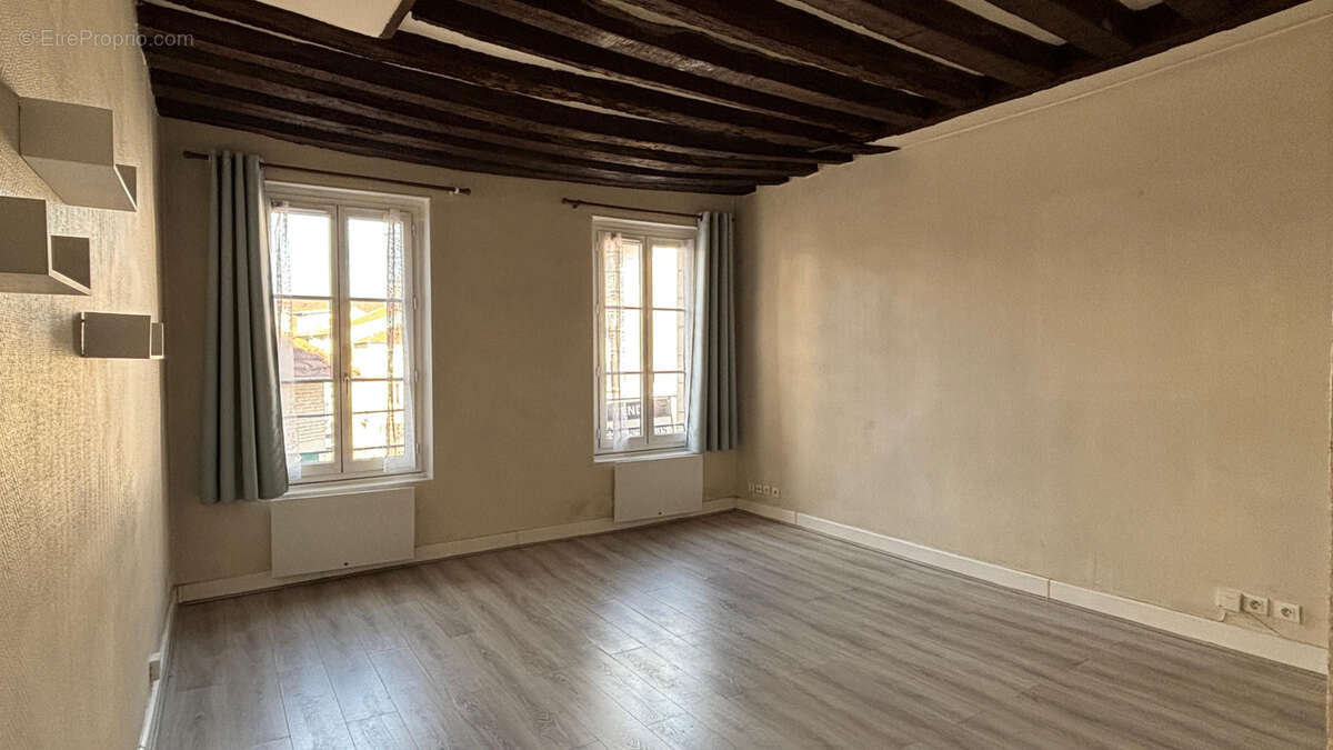 HYPERCENTRE- Studio de 31m2 - photo 3