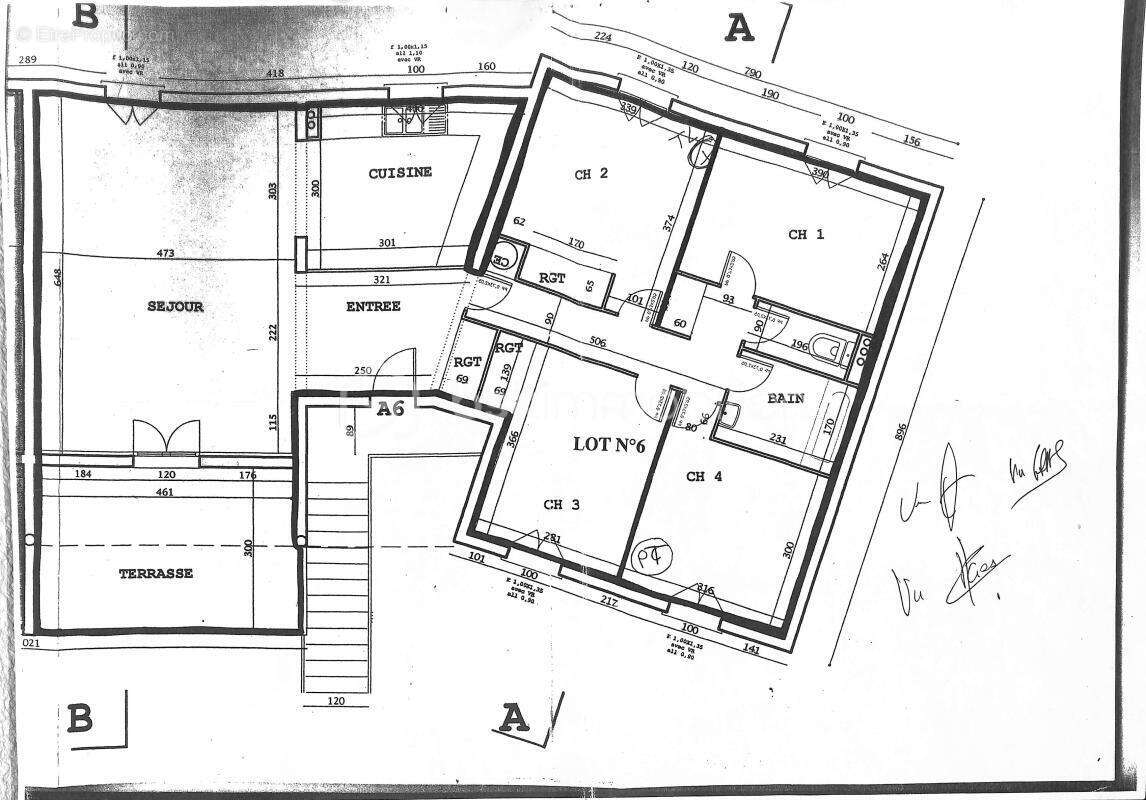 Appartement à UZES