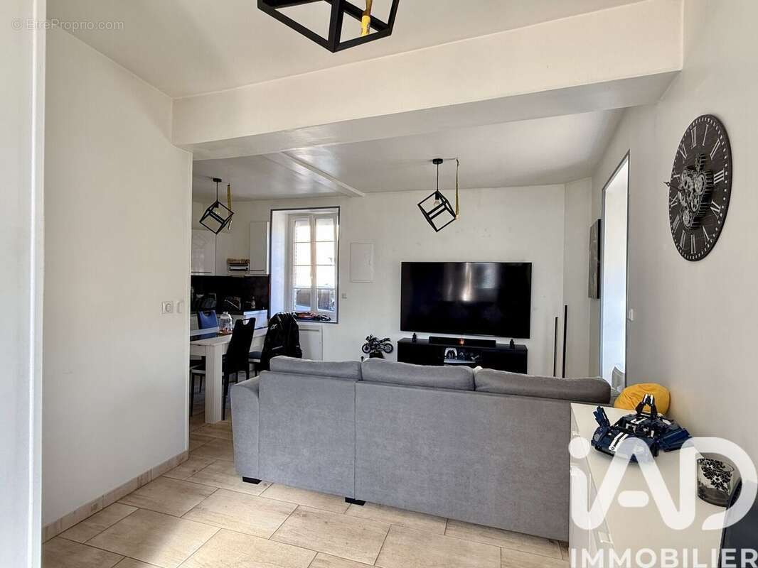 Maison 63 m² à La Chapelle-Sur-Oreuse  - photo 3