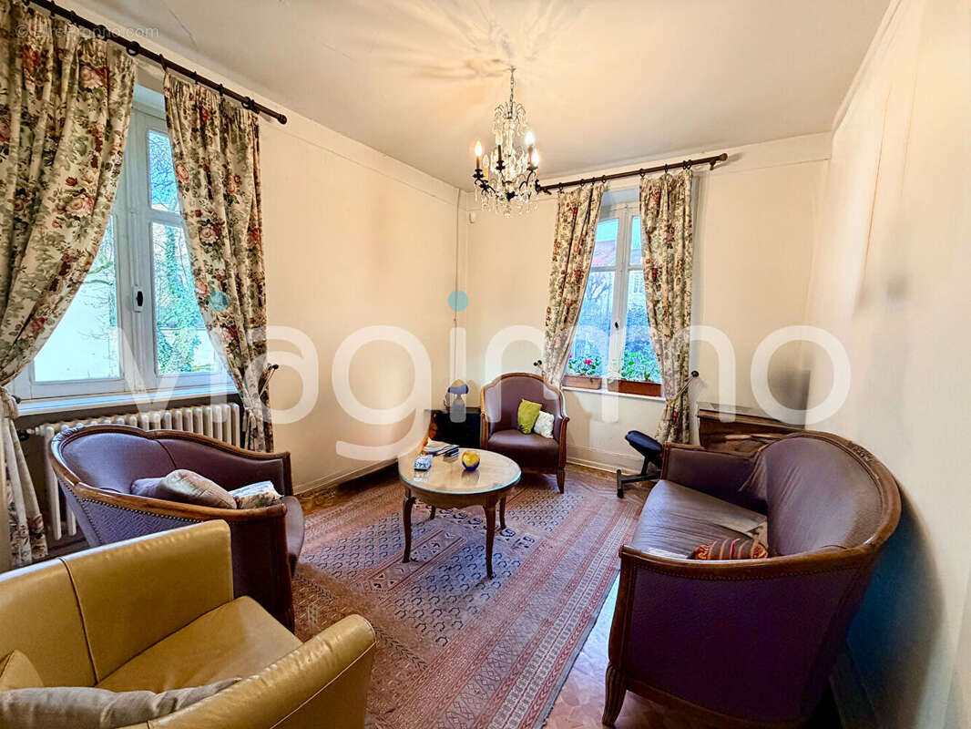 Maison à NORROY-LES-PONT-A-MOUSSON