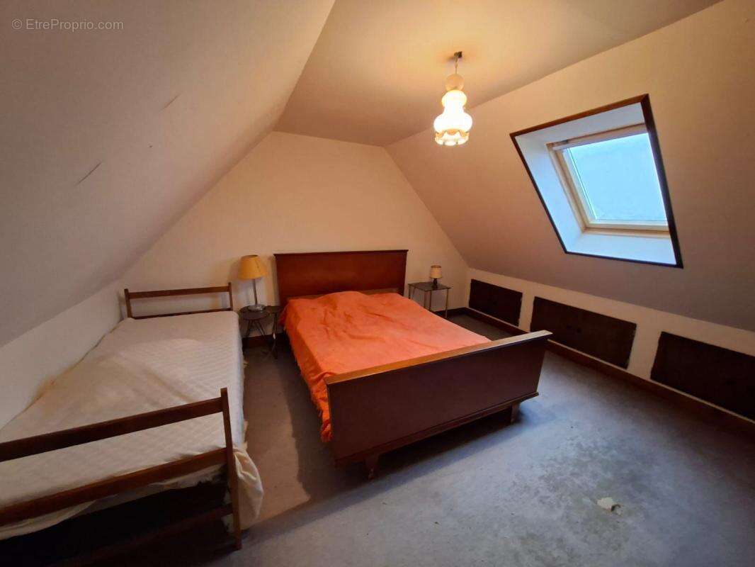 Locquirec secteur Kerboulic – Maison au calme avec beau potentiel - photo 13