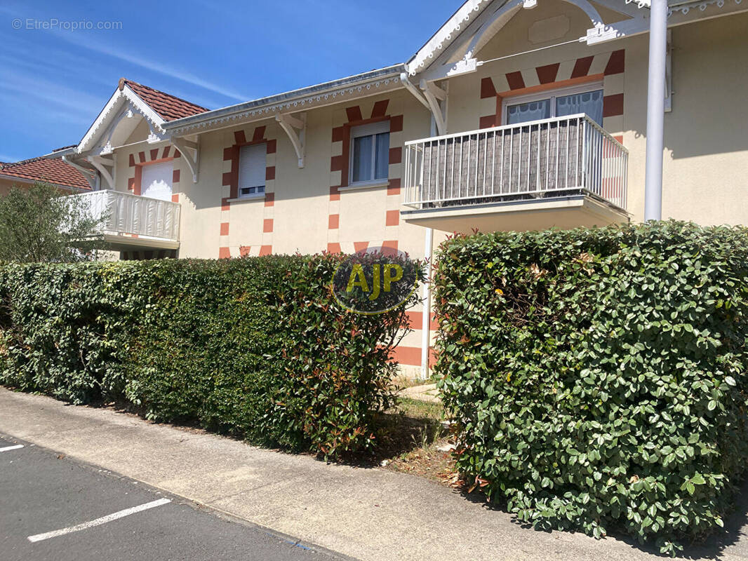 Appartement à LE VERDON-SUR-MER
