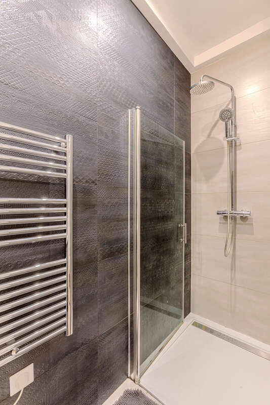 Appartement à PARIS-4E