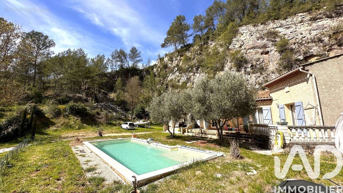 Photo 1 - Maison à SOLLIES-TOUCAS