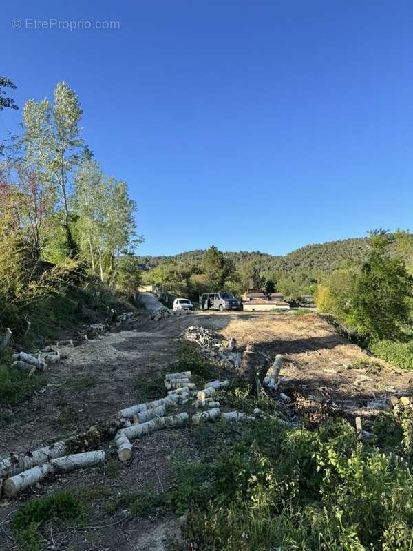 Terrain à VILLECROZE