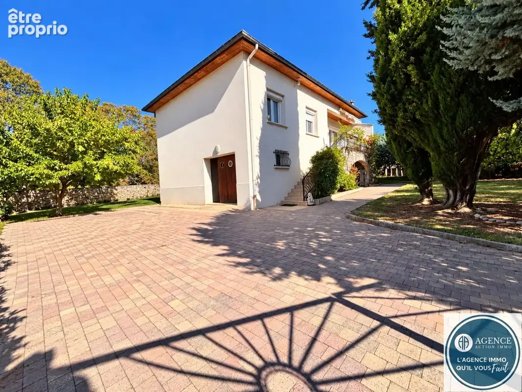 À vendre  spacieuse maison familiale à annonay - photo 1