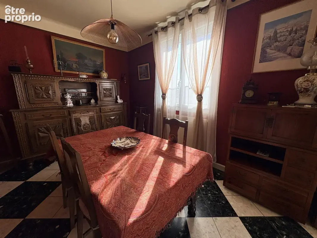 Gannat, maison familiale de 121 m2   proximité du centre   jardin & belles dépendances - photo 4