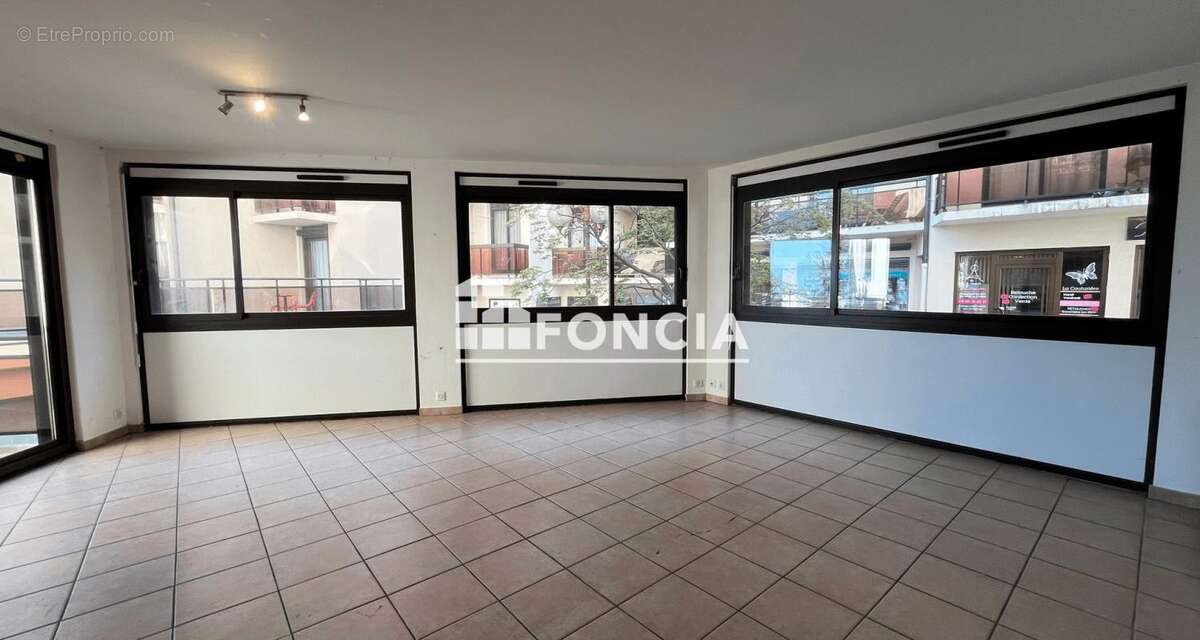 Appartement à EVIAN-LES-BAINS