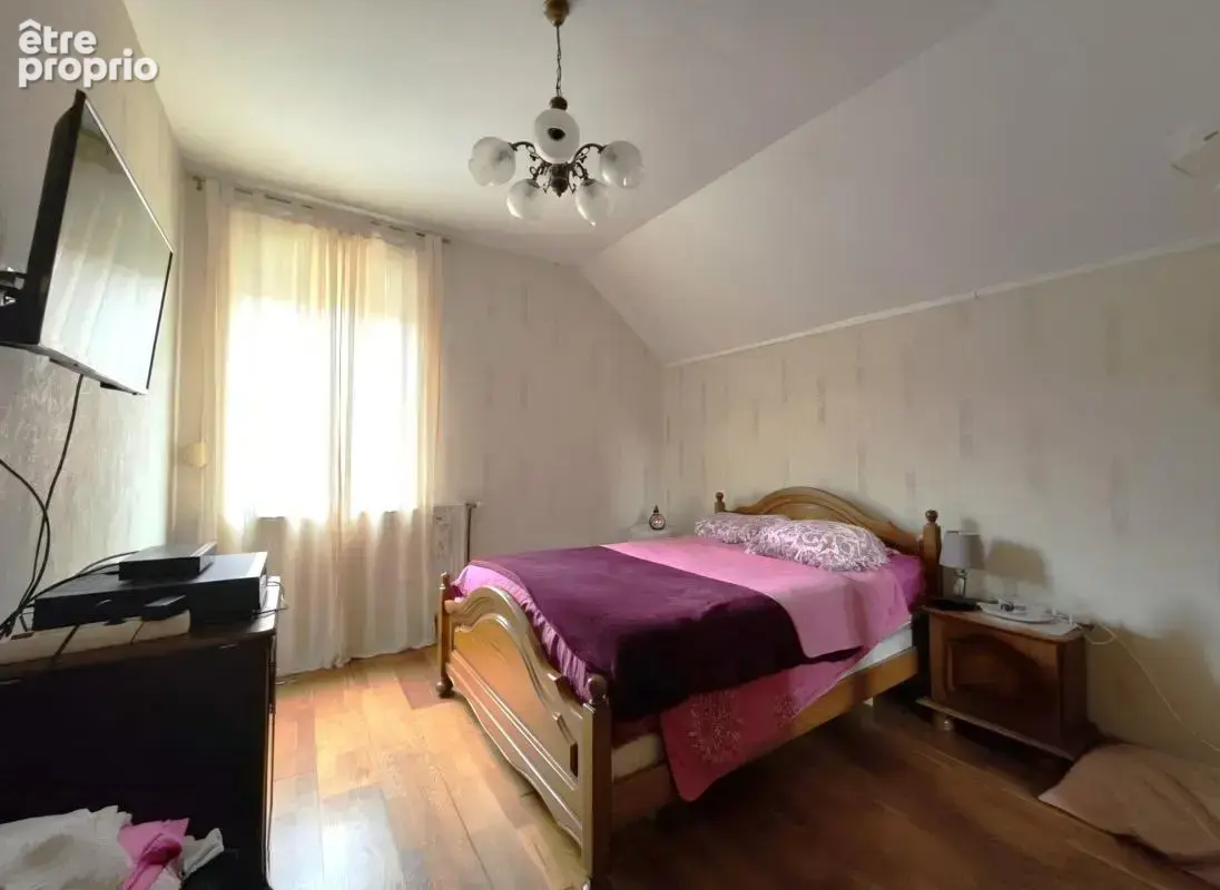 Maison individuelle 160m² avec 2 garages et jardin clos - photo 15