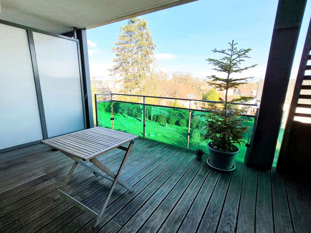 Appartement à PREVESSIN-MOENS