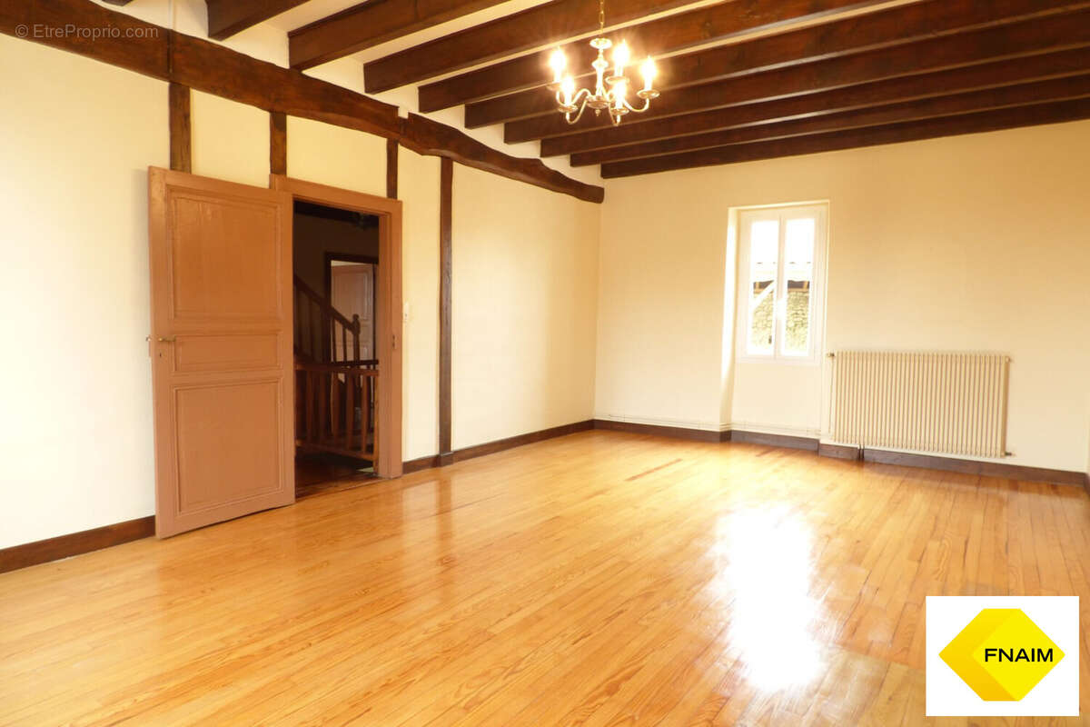 Chambre 1 - Maison à ENGAYRAC