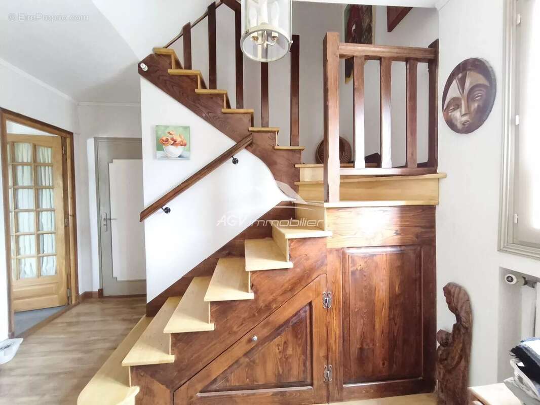 Maison à LES SALLES-DU-GARDON