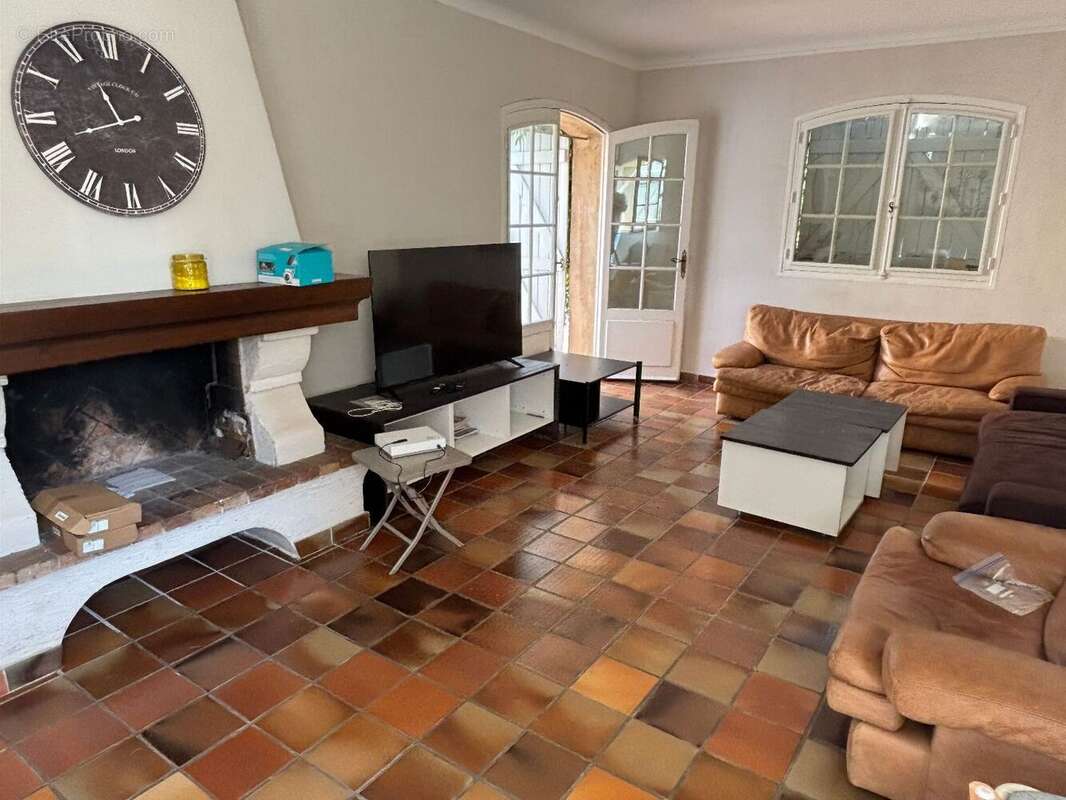 Maison 130 m² à Le Muy  - photo 9