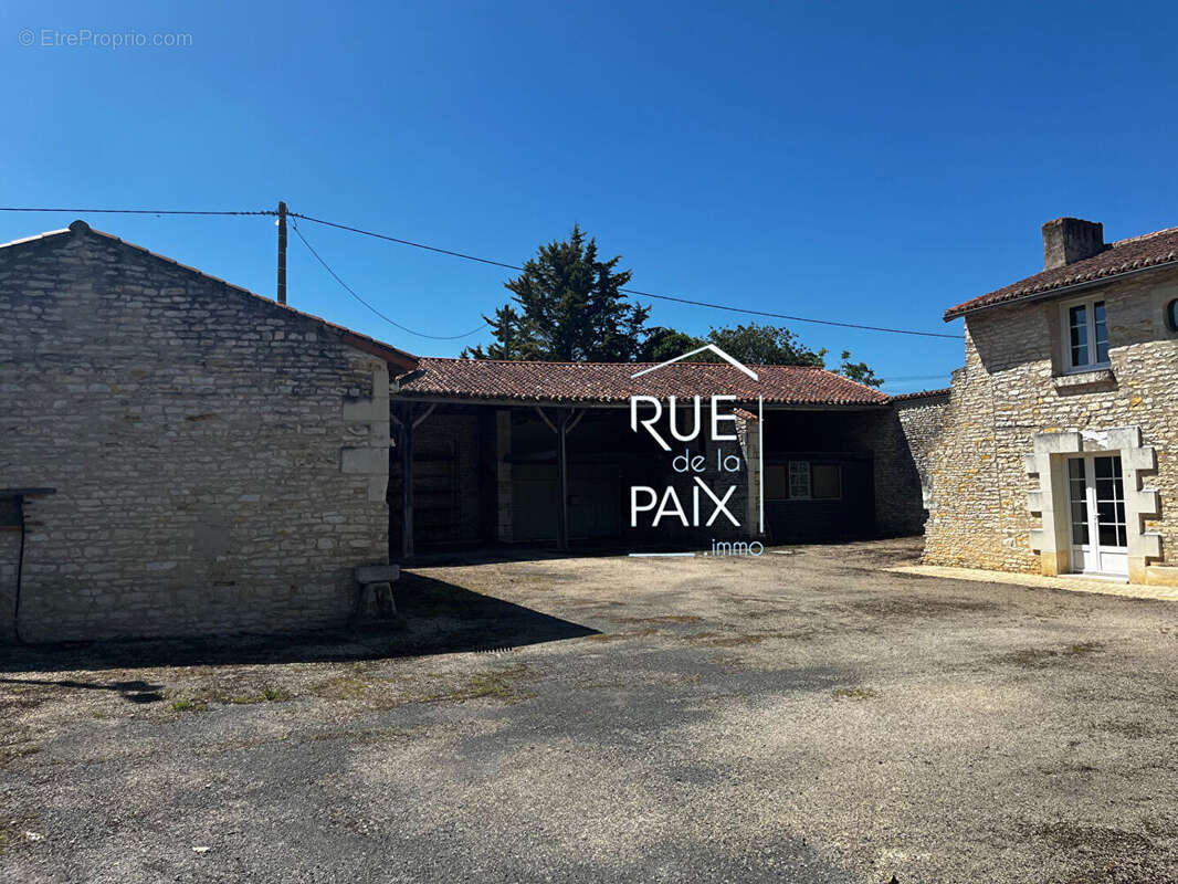 Maison à MARTAIZE